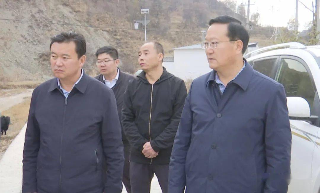 高晓东,杨永红前往部分乡镇开展巡河工作