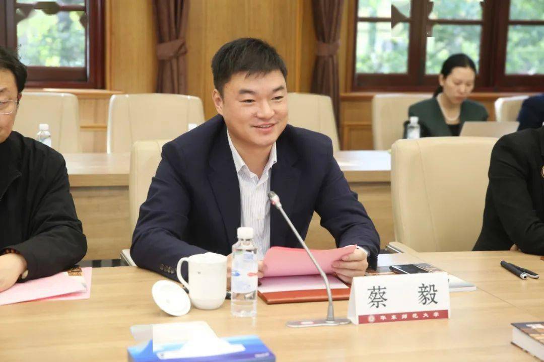 市委常委,常务副市长蔡毅表示:启东市委,市政府全力支持学校的建设和