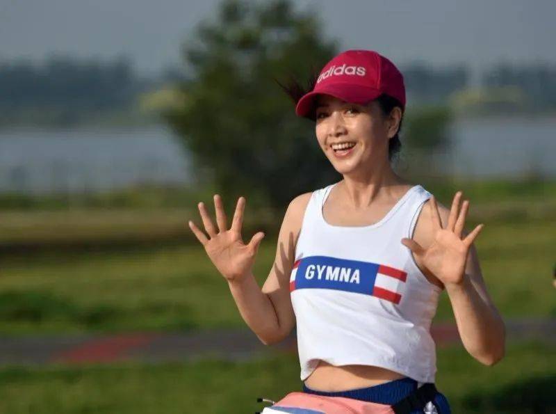 一期一会任滟俐科大与你的青春有个约会