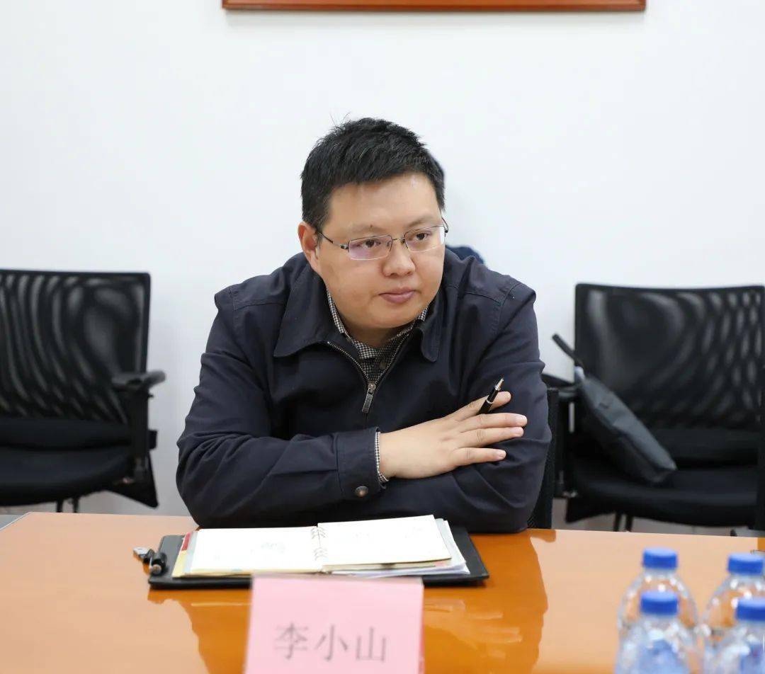 李小山表示,颛桥将急企业所急,想企业所想,帮助企业争取各项政策支持