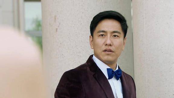 爱上你:蔡真真精心打扮,没想到被郭震看见,眼睛都看直了