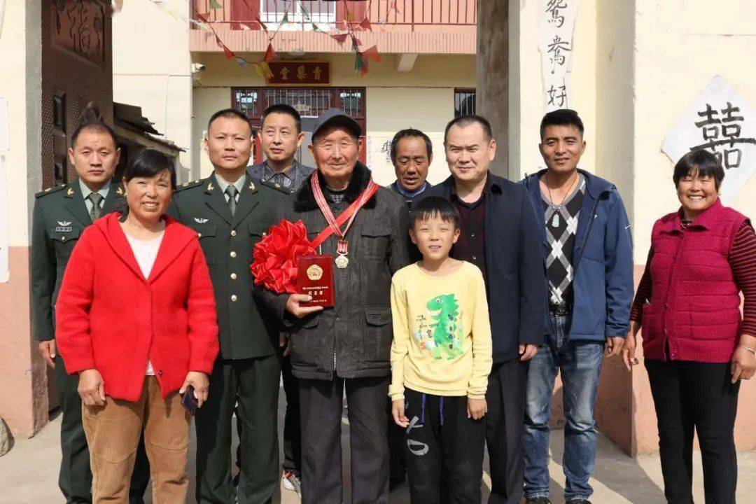 70年,你们一直是英雄!