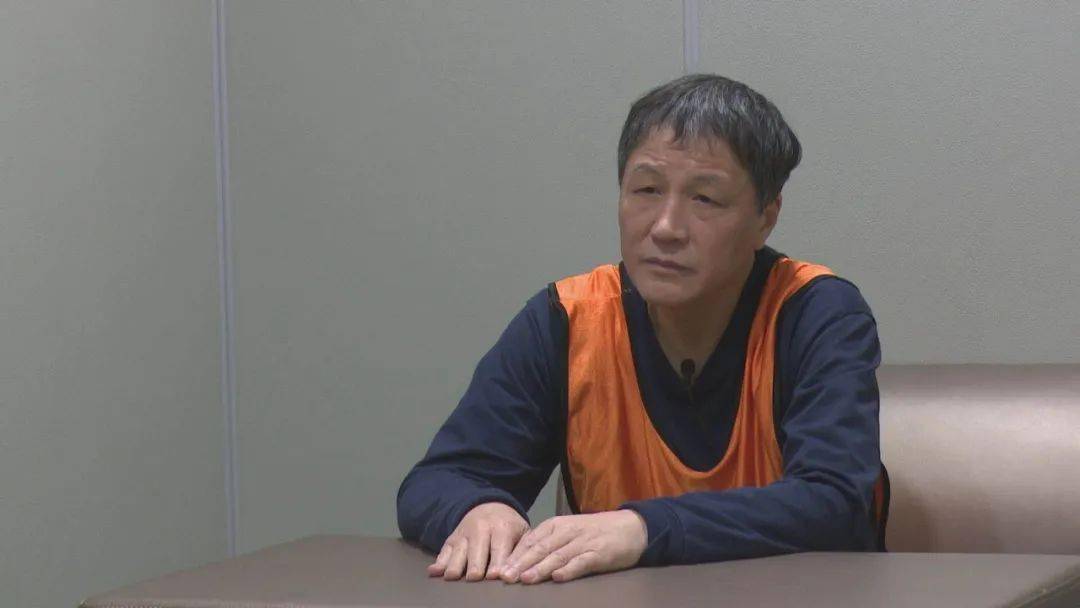 公安局长收受的茅台,五粮液喝不完,找餐厅酒吧代卖800多瓶获利85万余