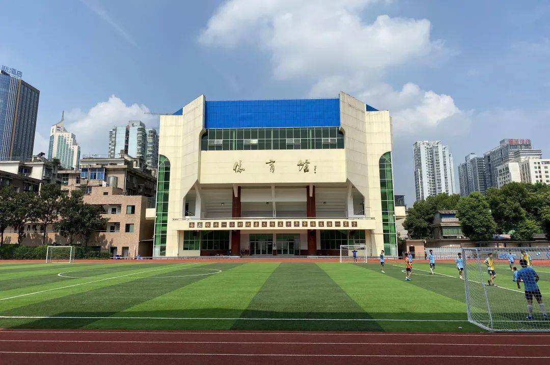 招贤纳士长铁一中引进公费师范生和双一流国境外高校研究生