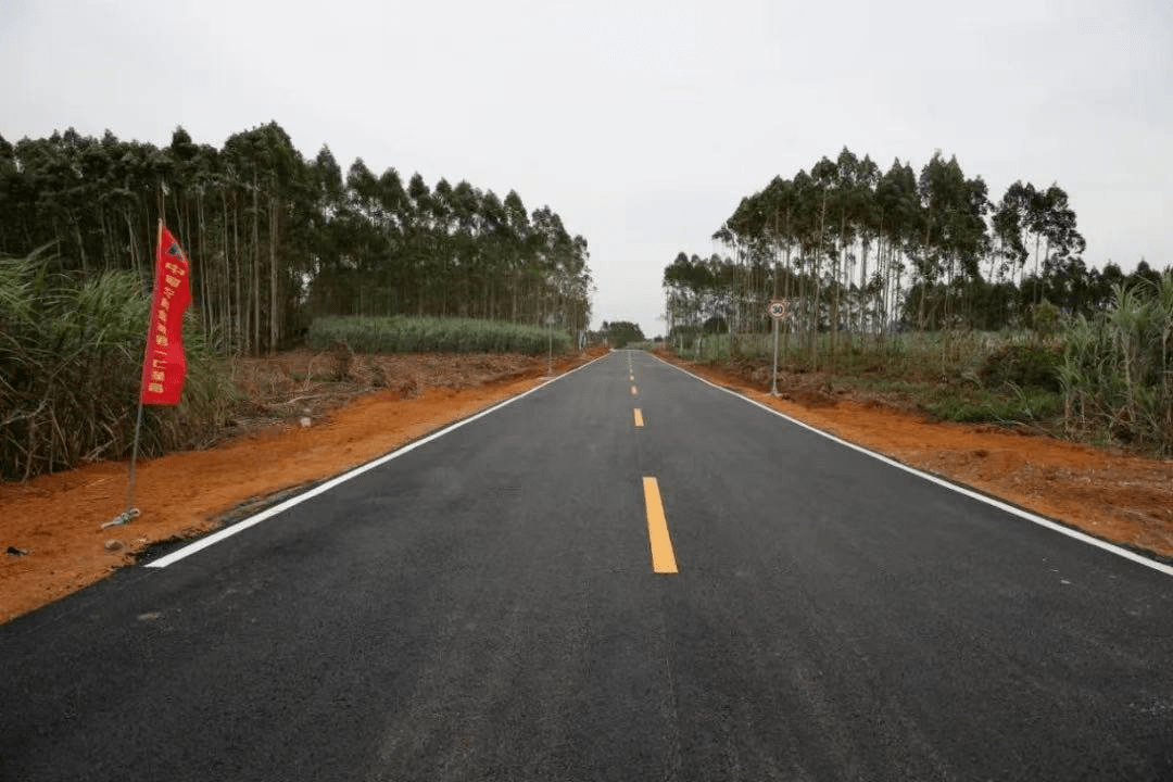 贵港这条公路建成通车啦还有一个好消息