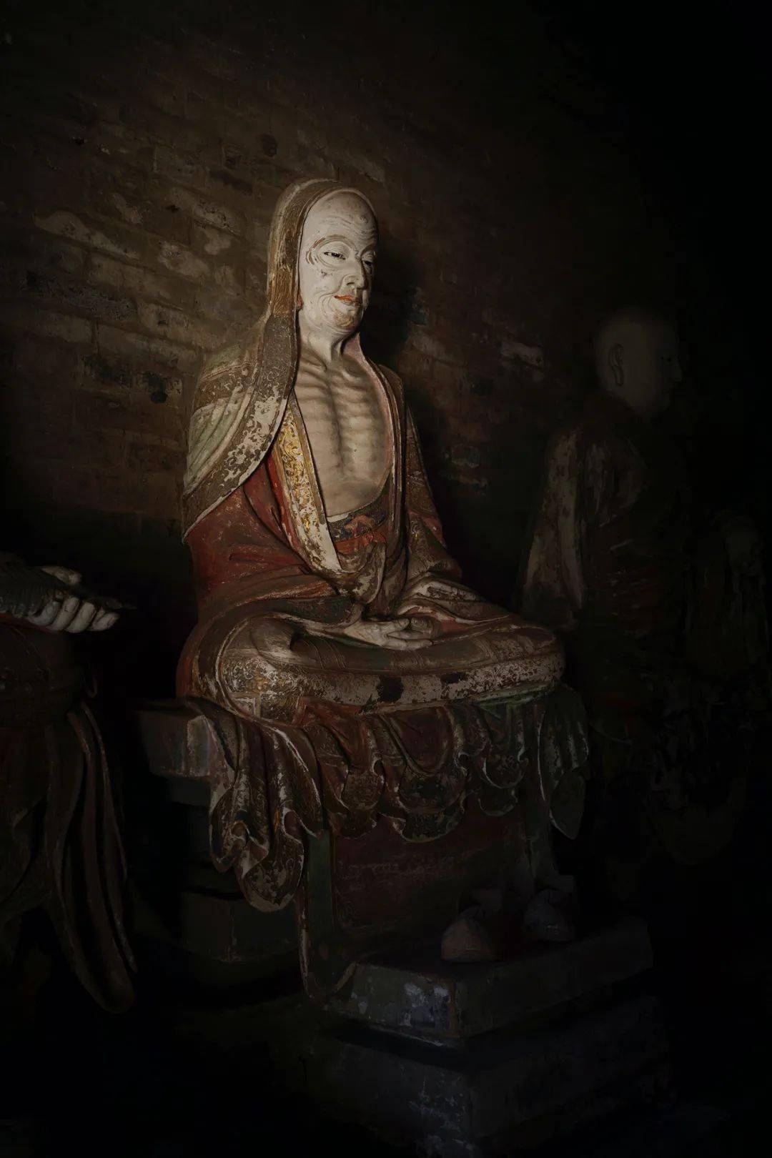 佛影禅境:崇庆寺彩塑_菩萨