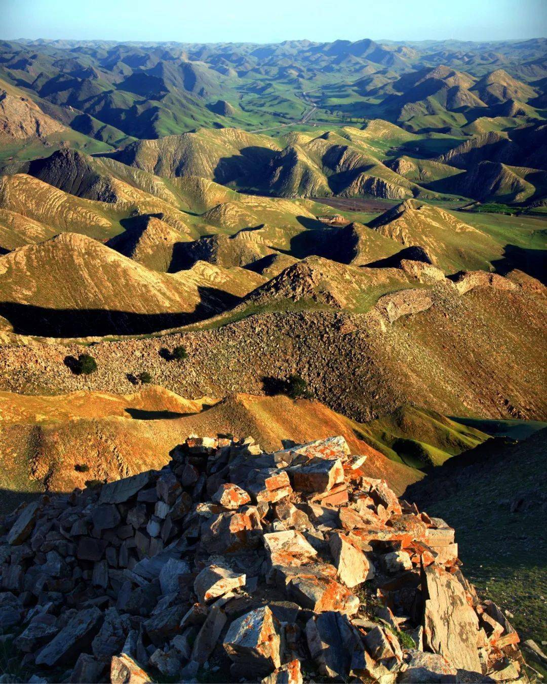 壮哉新华社记者镜头下的固阳秦长城