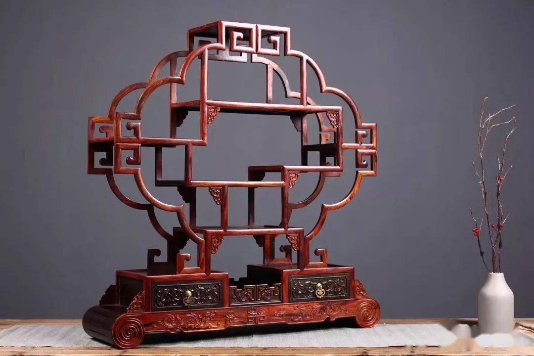 晓通古事古物的博古架带你领略中式艺术