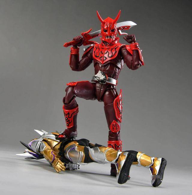 78官测:万代 shf 假面骑士千骑