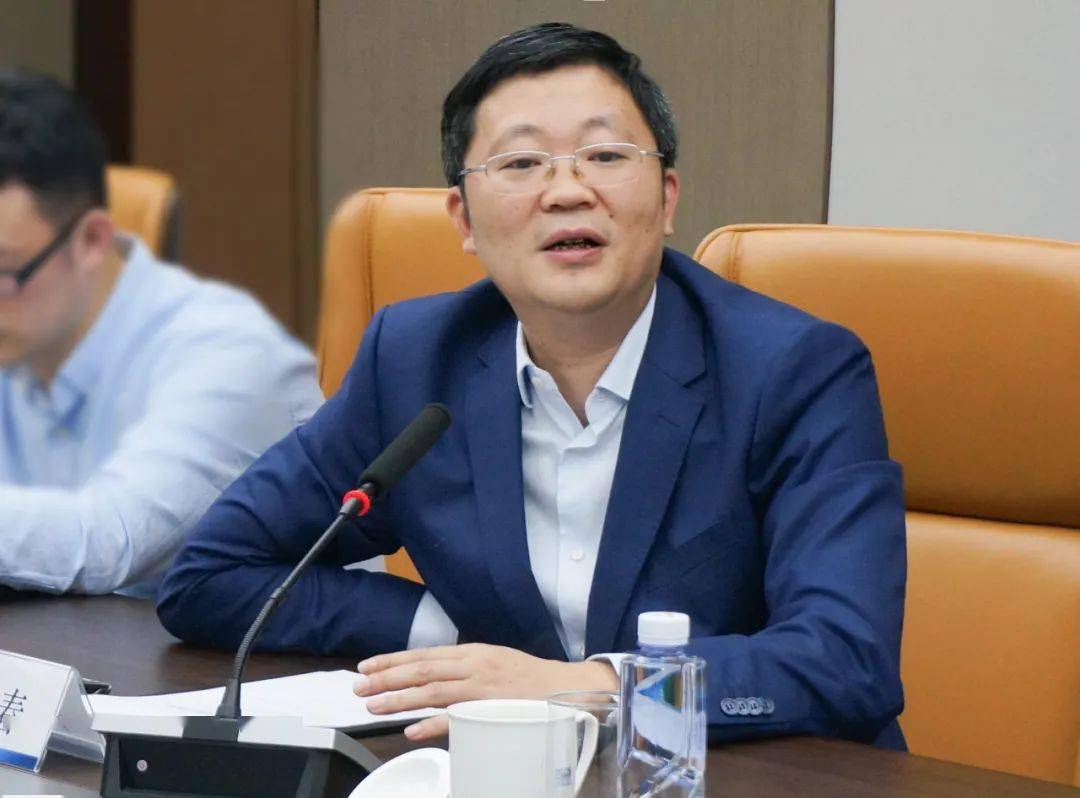 三盛集团董事长林荣滨,福建明视伟业集团董事长陈雄伟,上海永融企业