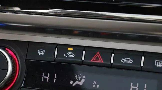 每次上车都要先开窗通风停车后做这个操作竟然一点异味都没有