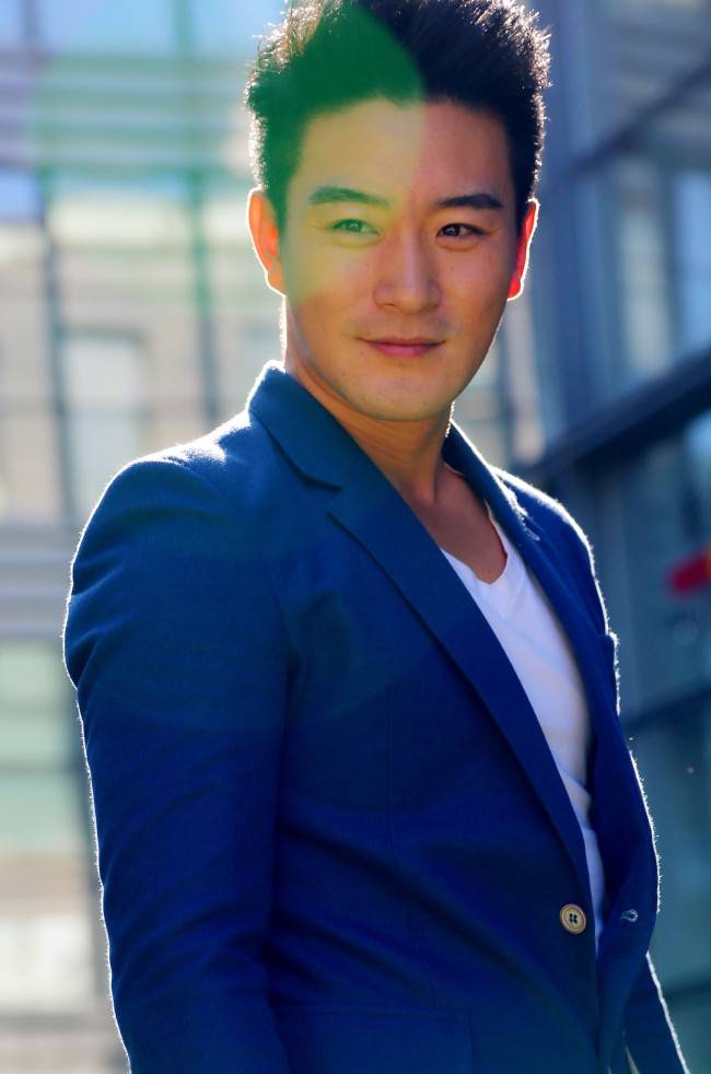 樊昊仑执导《我的英雄》后,再拍摄体育励志电影《何以阳光》