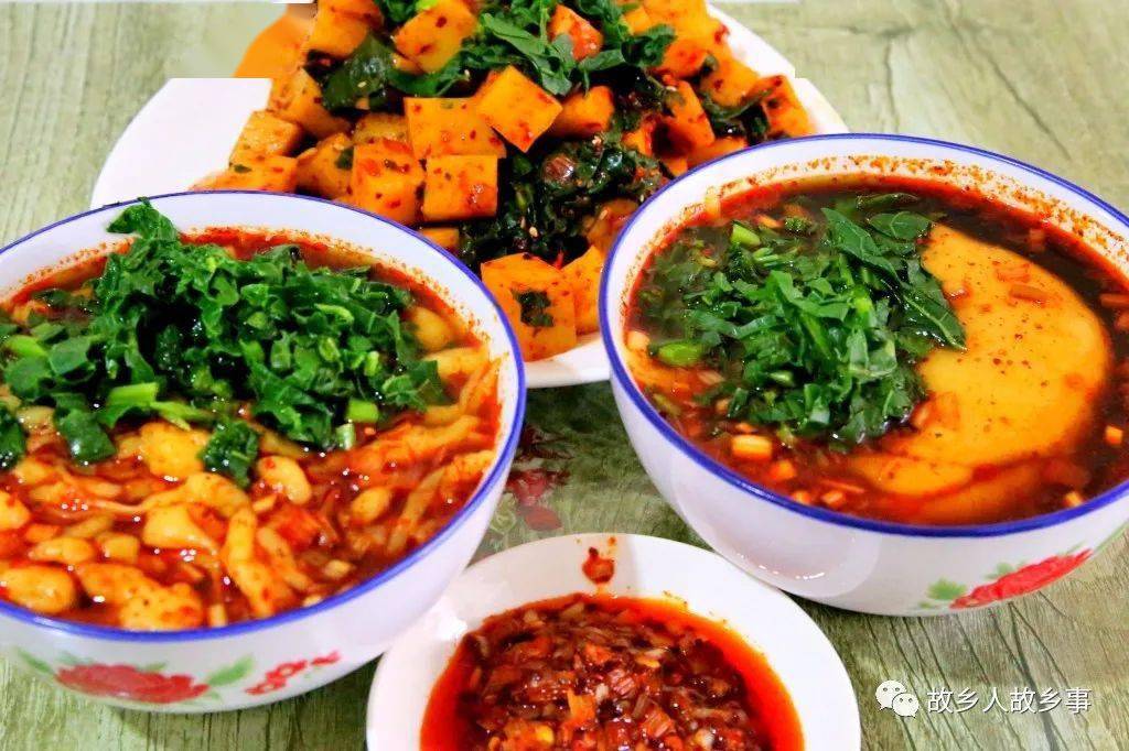 所有耀州人欲罢不能的"哄上坡"_搅团