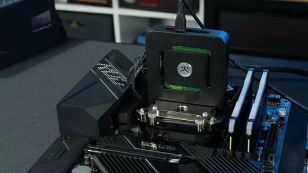 amd处理器硬上intel散热器会怎样大神试了一把