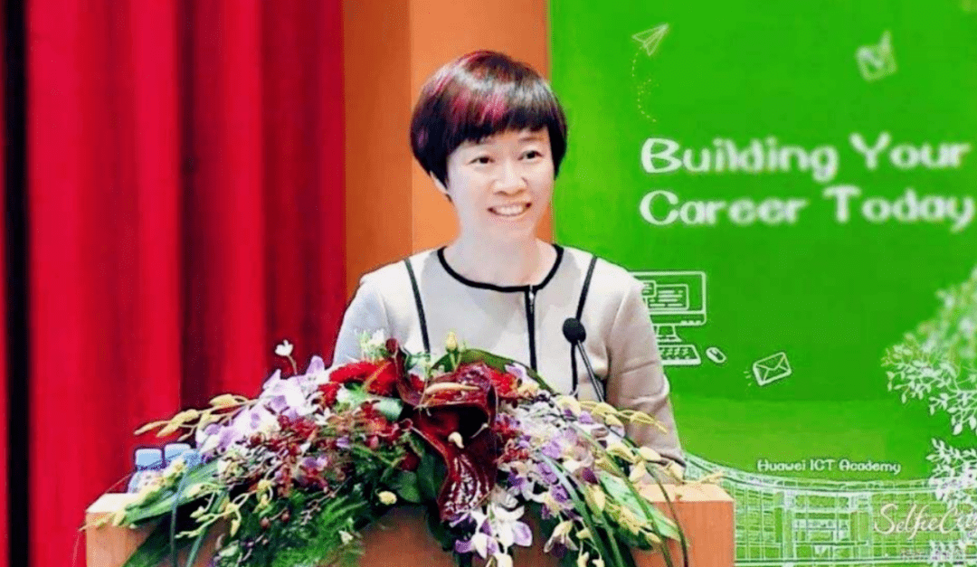 华为公司董事陈黎芳船停在港湾最安全但那不是造船的目的