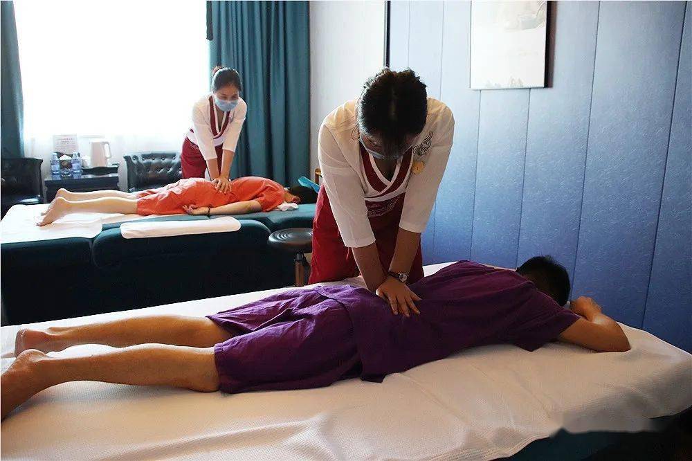 泉州曝出⑥层空中度假胜地88元泡脚自助餐干蒸看电影④星高端马上约