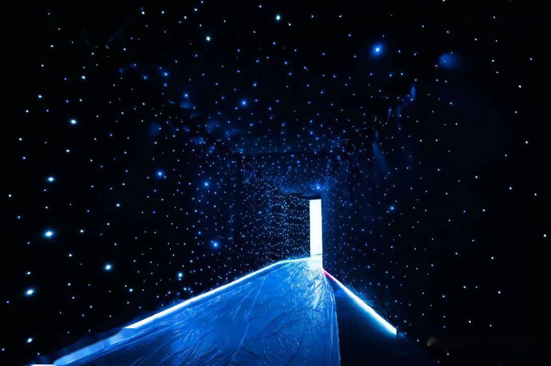 广州灯光节震撼开幕灯光海洋爆闪羊城连续12天免费预约