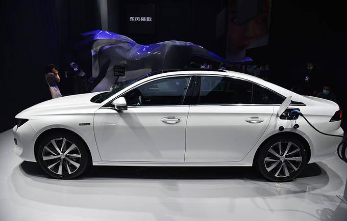 2020广州车展前瞻细微调整标致508lphev实拍