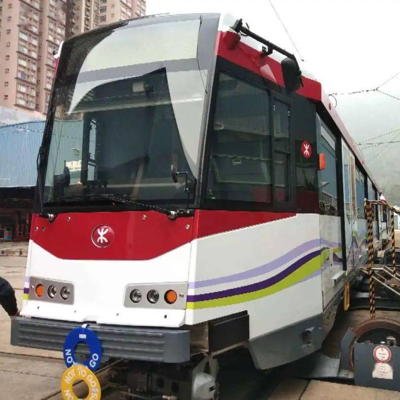 新一代香港轻铁列车投运