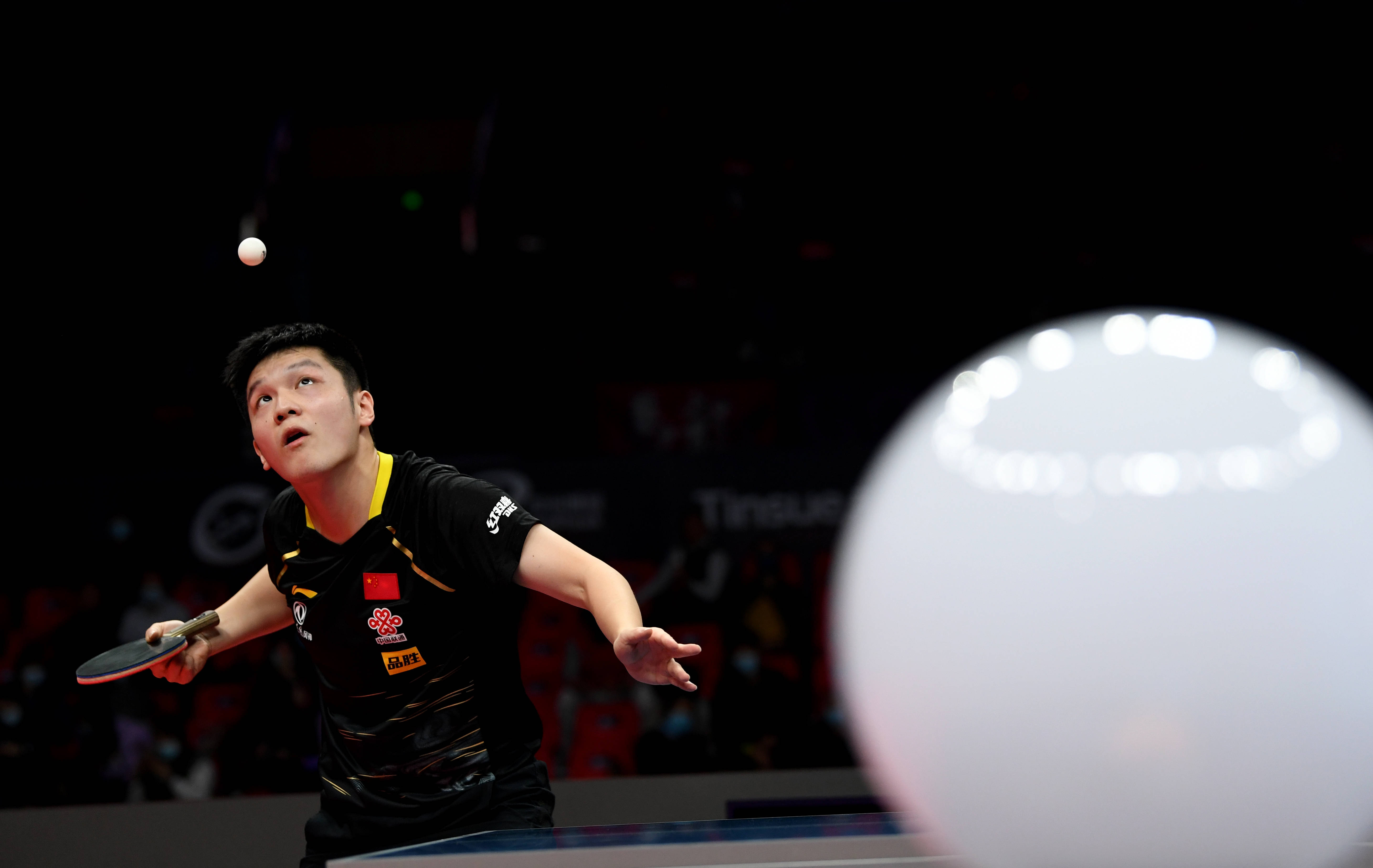 乒乓球——国际乒联总决赛:樊振东晋级四强