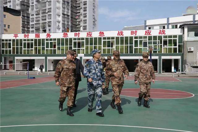 省军区副司令员贾全林调研我县武装工作