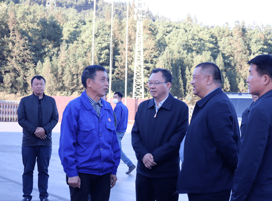 新闻丨云南省工信厅党组成员副厅长保建彬一行莅临云南富源今飞轮毂