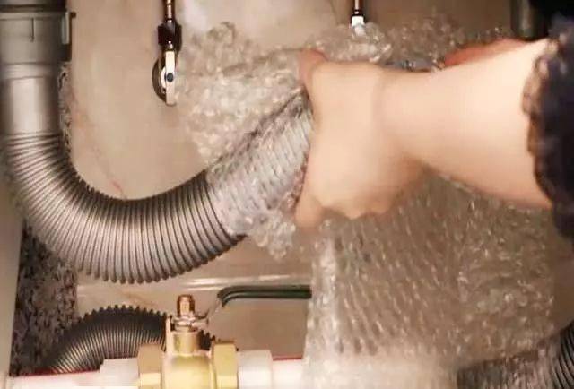 冬天水管冻住不求人,教你个简单的方法,快速解冻又防冻,真实用