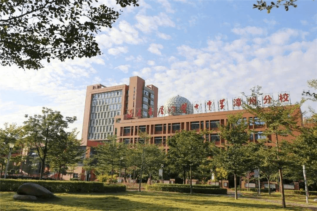 双十中学体育馆,碧湖小学迁建工程,培文小学,培文中学等13个,预计可在