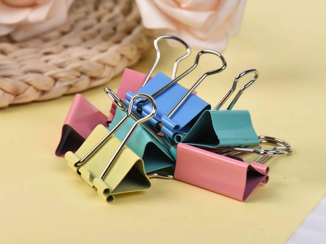 家里多备几个长尾夹,这几个地方用得到,一年能省不少钱_夹子