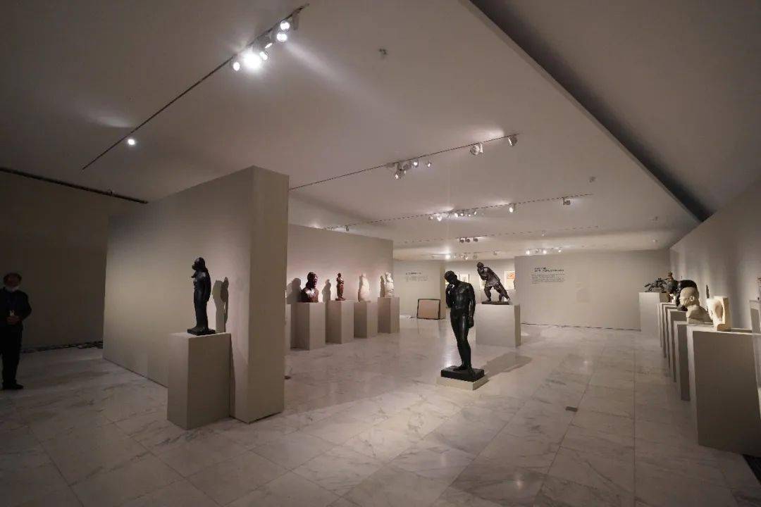 展讯雕塑基因20世纪五十六十年代中央美术学院雕塑教学构建中的多种