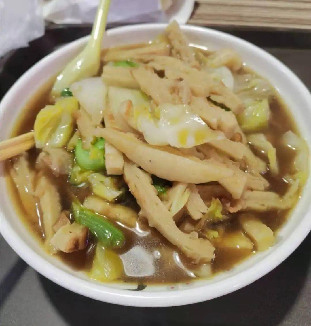 你我皆是乾飯人!_食堂