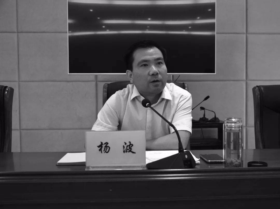 2010年到泾洋街道办工作至今,已有十年,从主任到书记,杨波始终以真诚