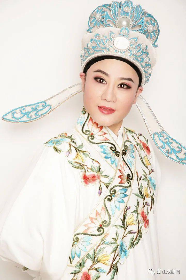 宁波杭州湾新区市民文化月"梨园百花"名家名票折子戏专场_越剧