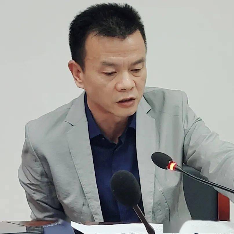 市人大常委会党组书记,主任林中主持并讲话,副主任俞大军,朱育平,林