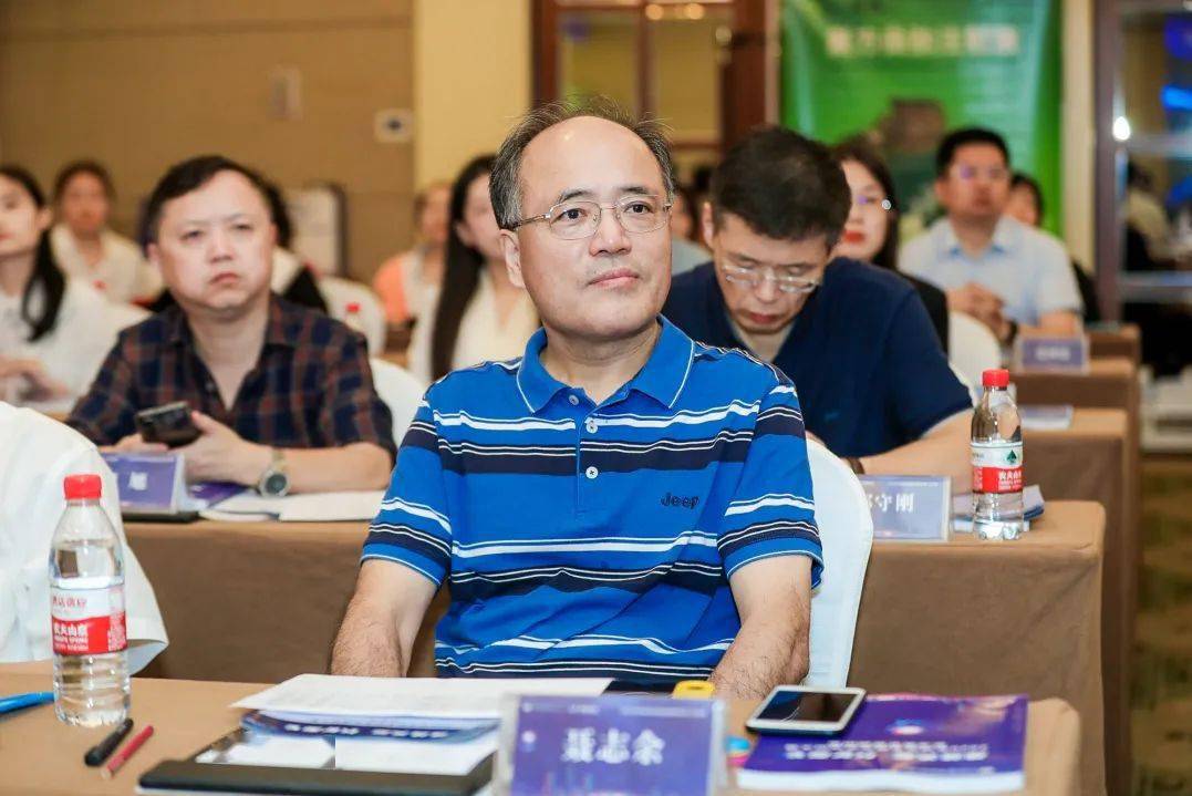 同济大学附属同济医院神经内科刘渊华医师通过层层选拔,以华东赛区第