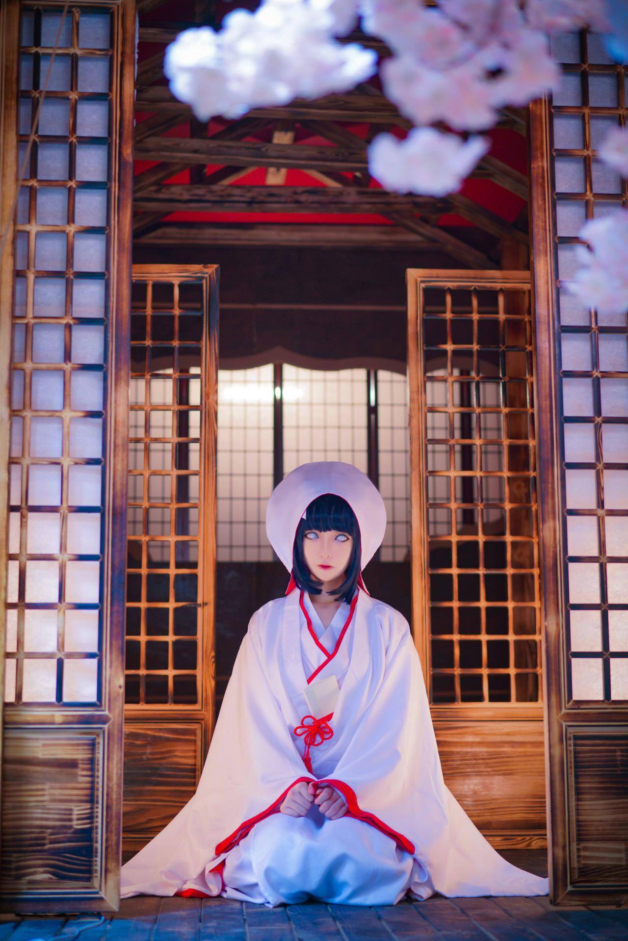 角色名:日向雏田 cn:鬼肆「cos正片-雏田白无垢」 出镜:鬼肆@鬼肆a