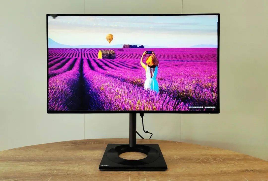 达人说丨高颜值悬浮屏显示器惊艳你的视界