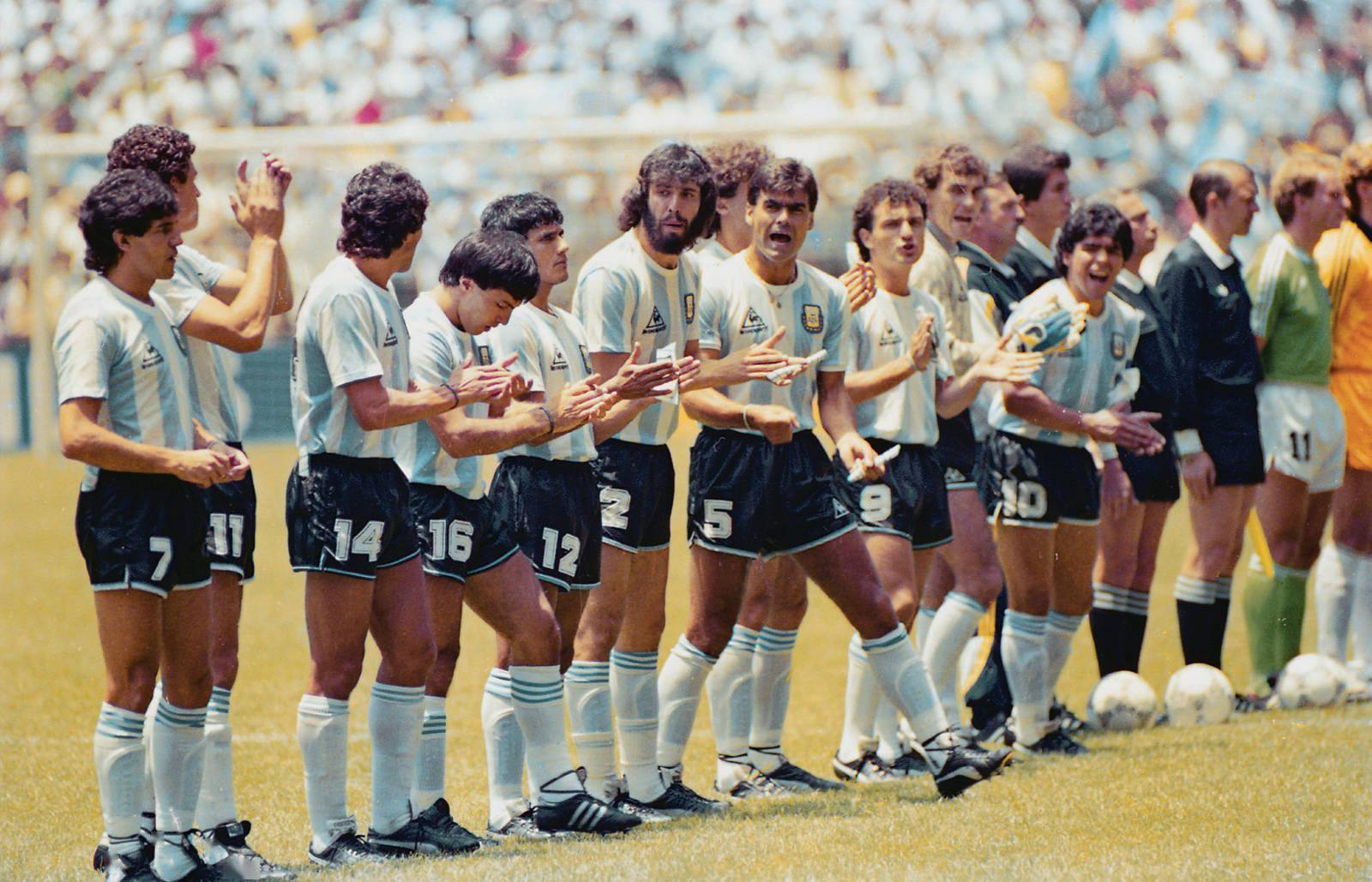 马拉多纳自传:"我当时并没有那么疯狂,不是吗?