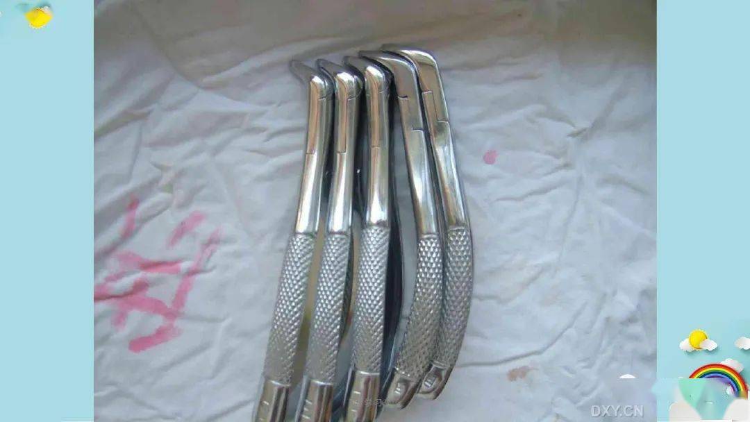 拔牙应该用哪个牙钳