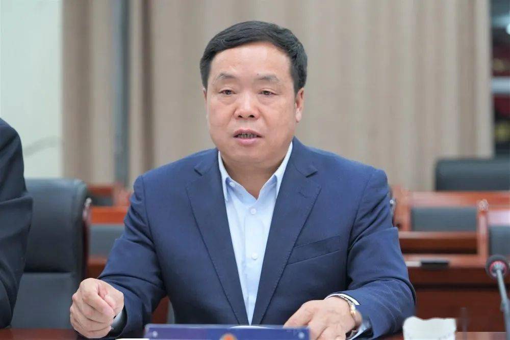 肃州区召开欢迎"全国先进工作者"康丽同志座谈会