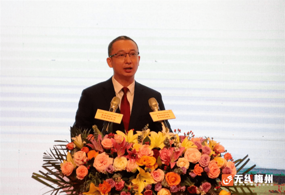 十二届全国政协常委,经济委员会副主任, 工信部原部长,中国工业经济