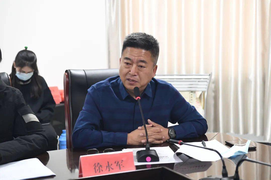 辖区人员密集场所疫情防控督导会议,红山区市场监管局副局长徐永军