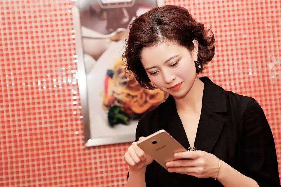 闻香识女人冲上云霄的梦之旅彭凌