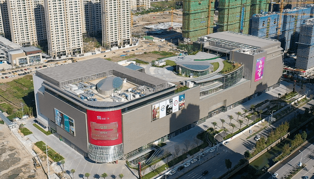 年底又将迎来大型综合体新湖广场开业,近日省内面积第二的瑞安图书馆