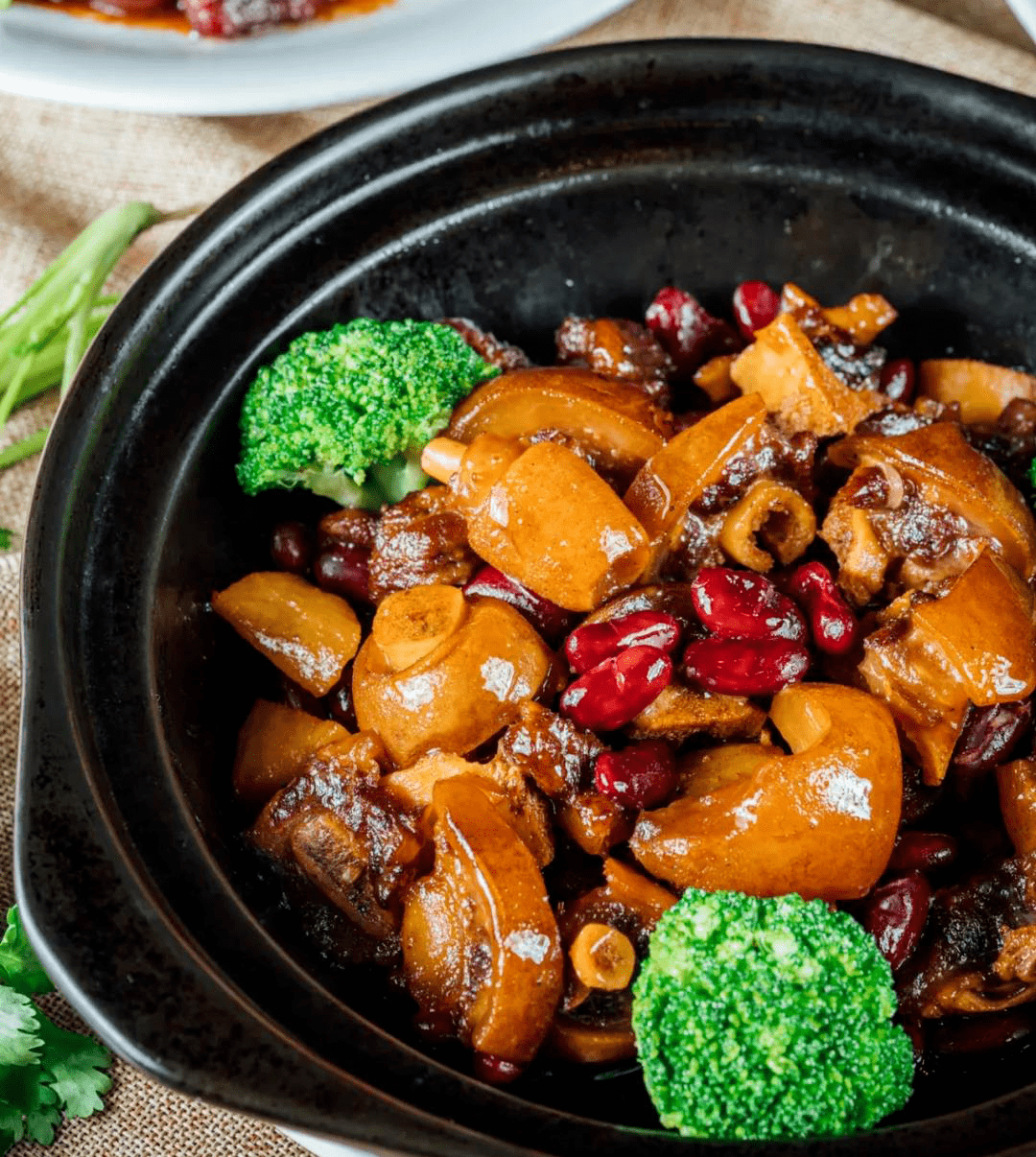 红腰豆的营养十分丰富,即补血益气,又降糖消渴,非常适合大众人群吃.