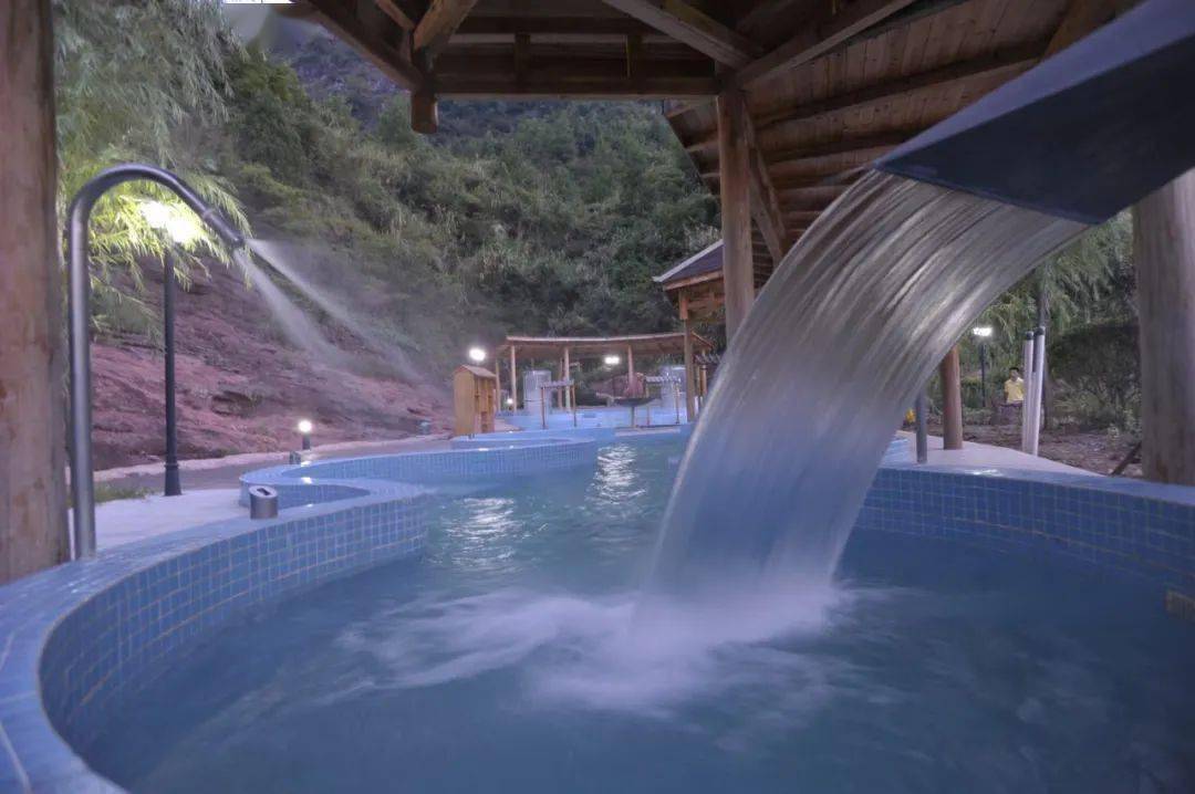 秀美乡村峡谷温泉,精致小吃通天寨景区欢迎广大游客参观游