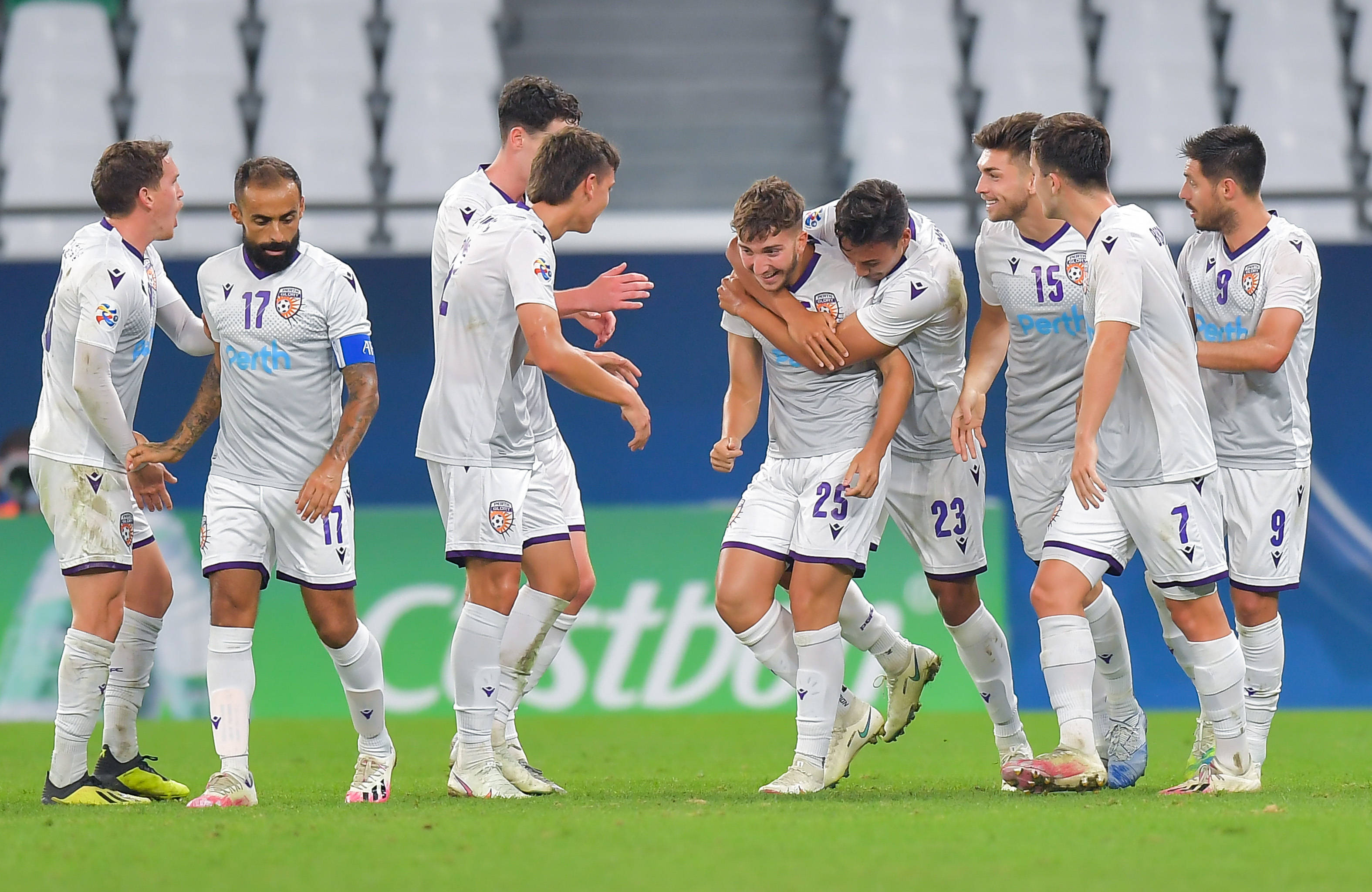 足球亚冠上海申花平珀斯光荣