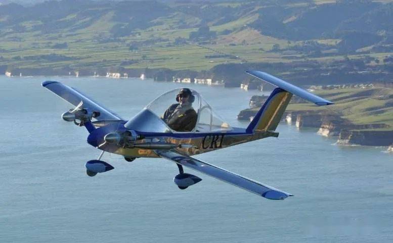 全世界最小的私人飞机——"蟋蟀飞机"(图源网络)