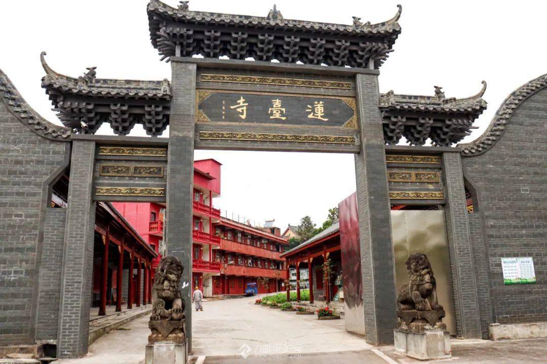 一起爬山不来看资阳东岳山的隐秘角落