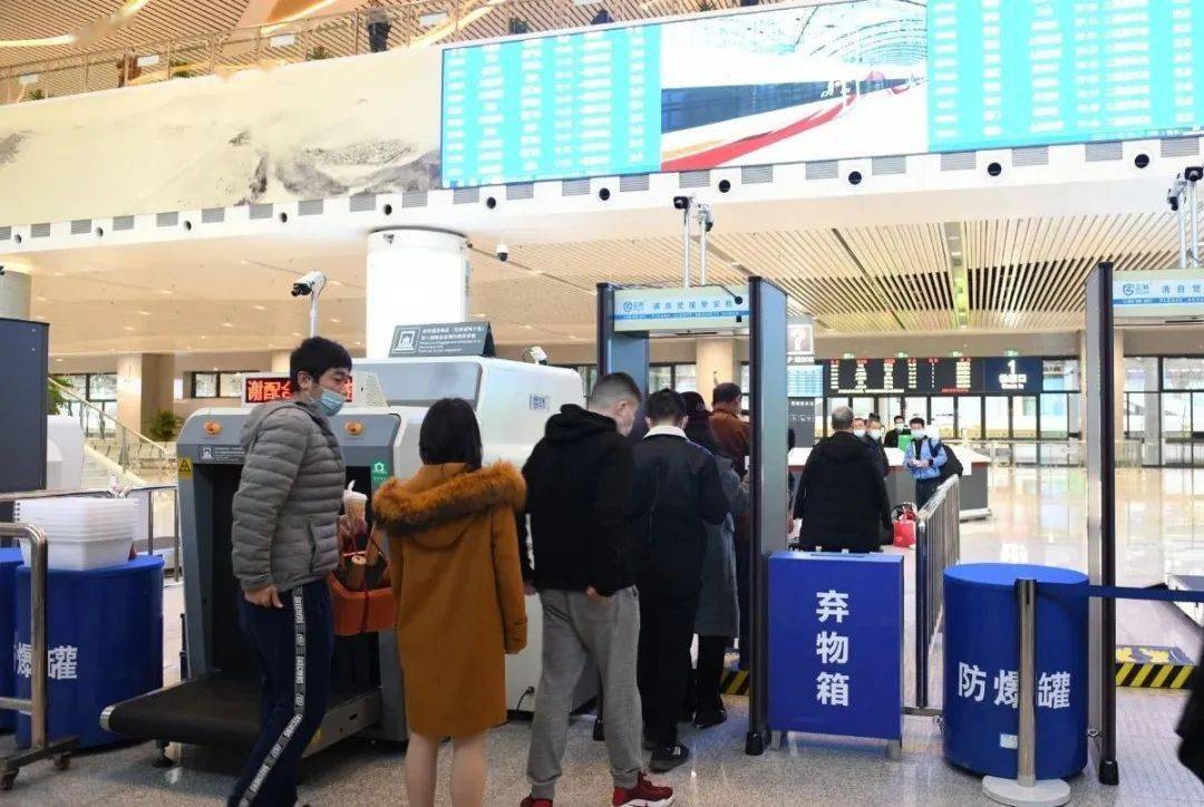 全国最大县级站苍南新高铁站启用